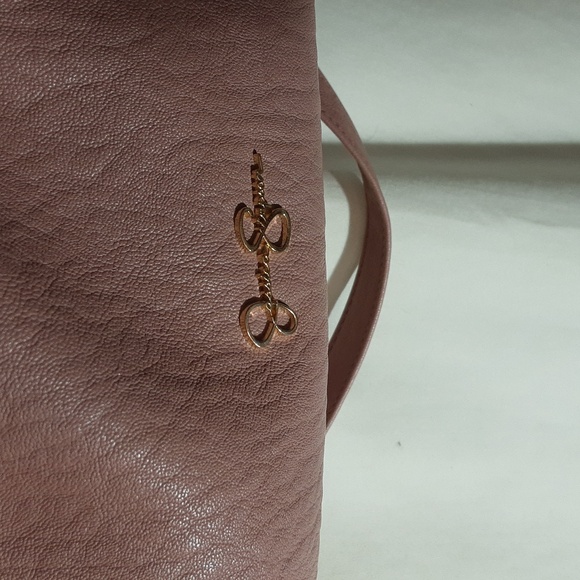 Jessica Simpson Leather with Crossbody Strap Tote Bag NWOT - Picture 3 of 6